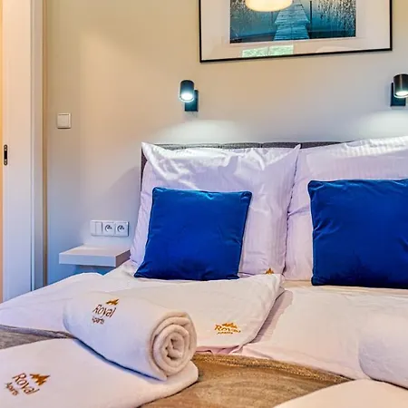 Apartamenty Centrum - Wyszynskiego 9 By Royal Aparts Świeradów-Zdrój Esterno foto