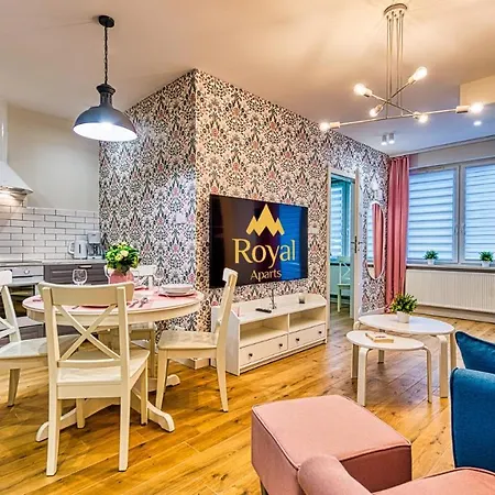 Apartamenty Centrum - Wyszynskiego 9 By Royal Aparts Świeradów-Zdrój Esterno foto