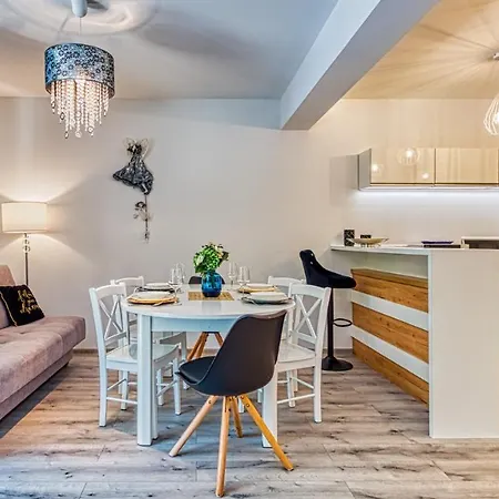 Apartamenty Centrum - Wyszynskiego 9 By Royal Aparts Świeradów-Zdrój Esterno foto
