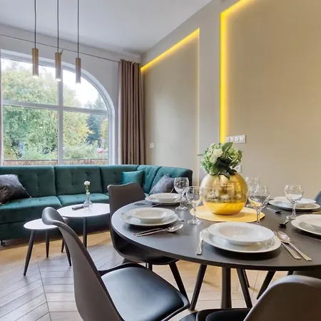 Apartamenty Centrum - Wyszynskiego 9 By Royal Aparts Świeradów-Zdrój Esterno foto