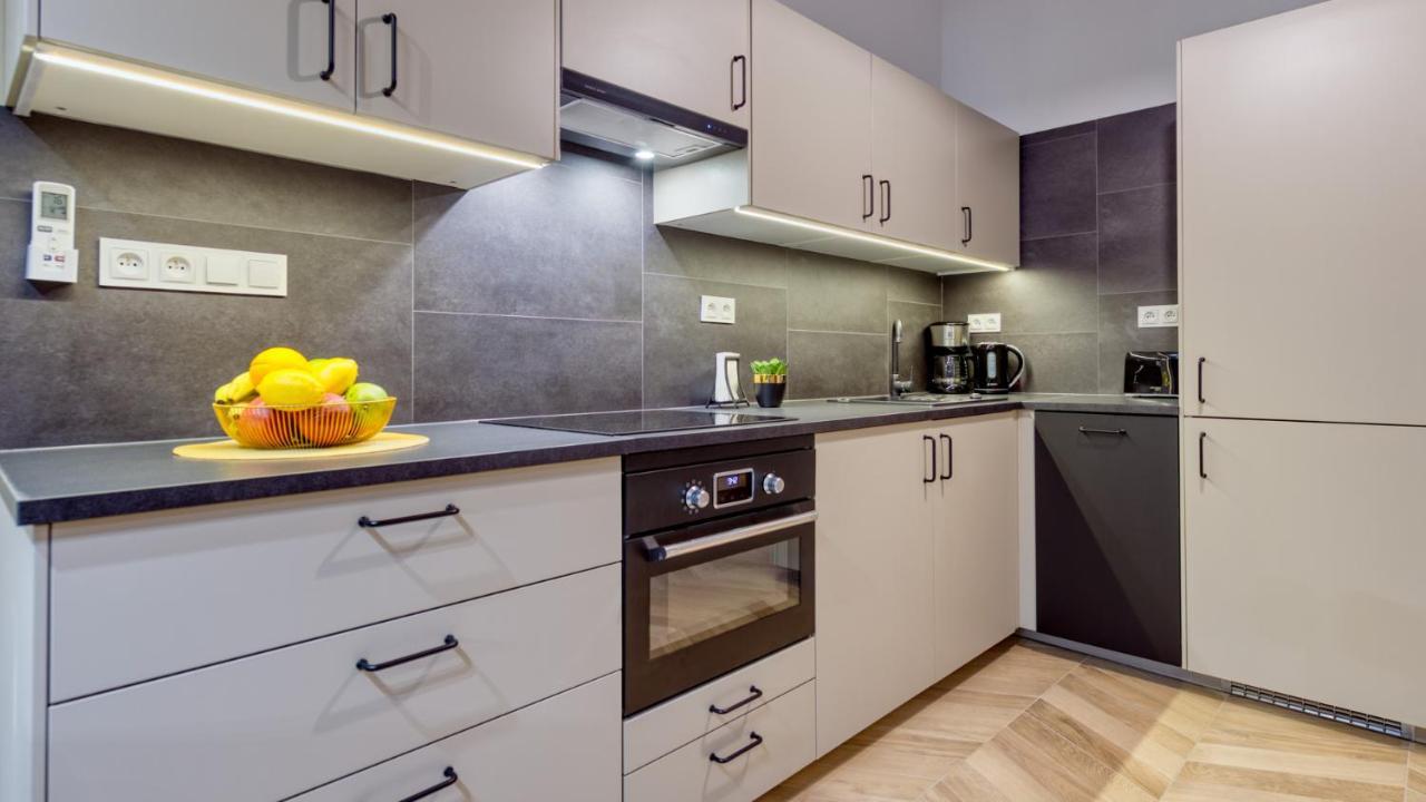 Apartment Centrum - Wyszynskiego 9 By Royal Aparts